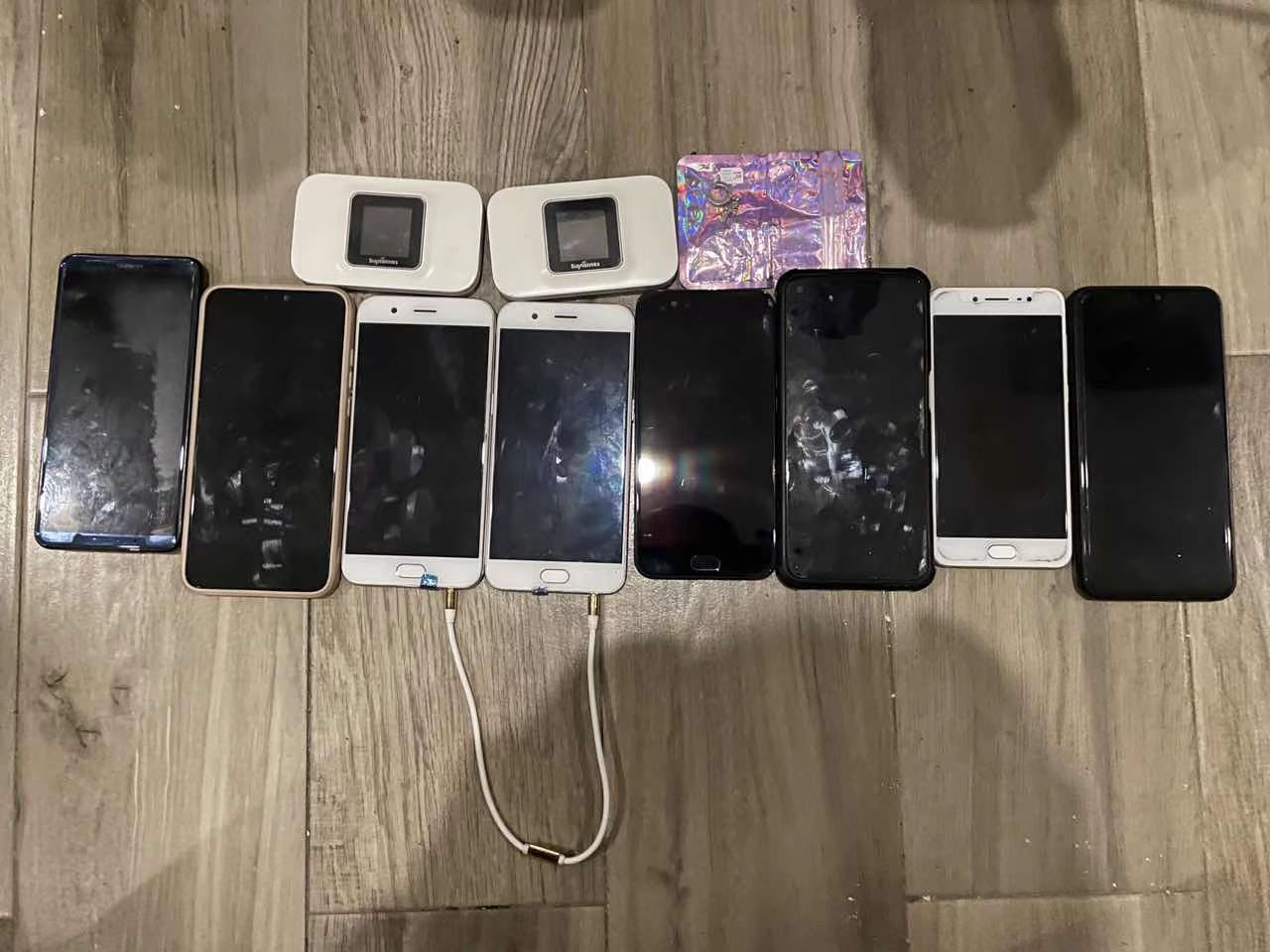 852339770.jpg